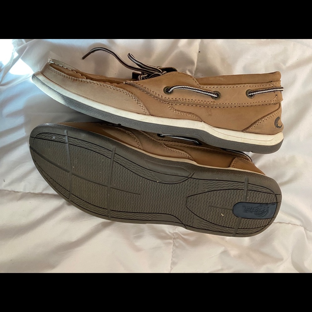 Boats shoes/ sperrys